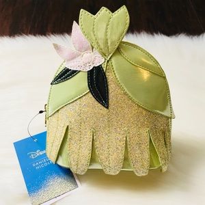 🌹Disney Tiana Cosmetic Bag by Danielle Nicole🌹